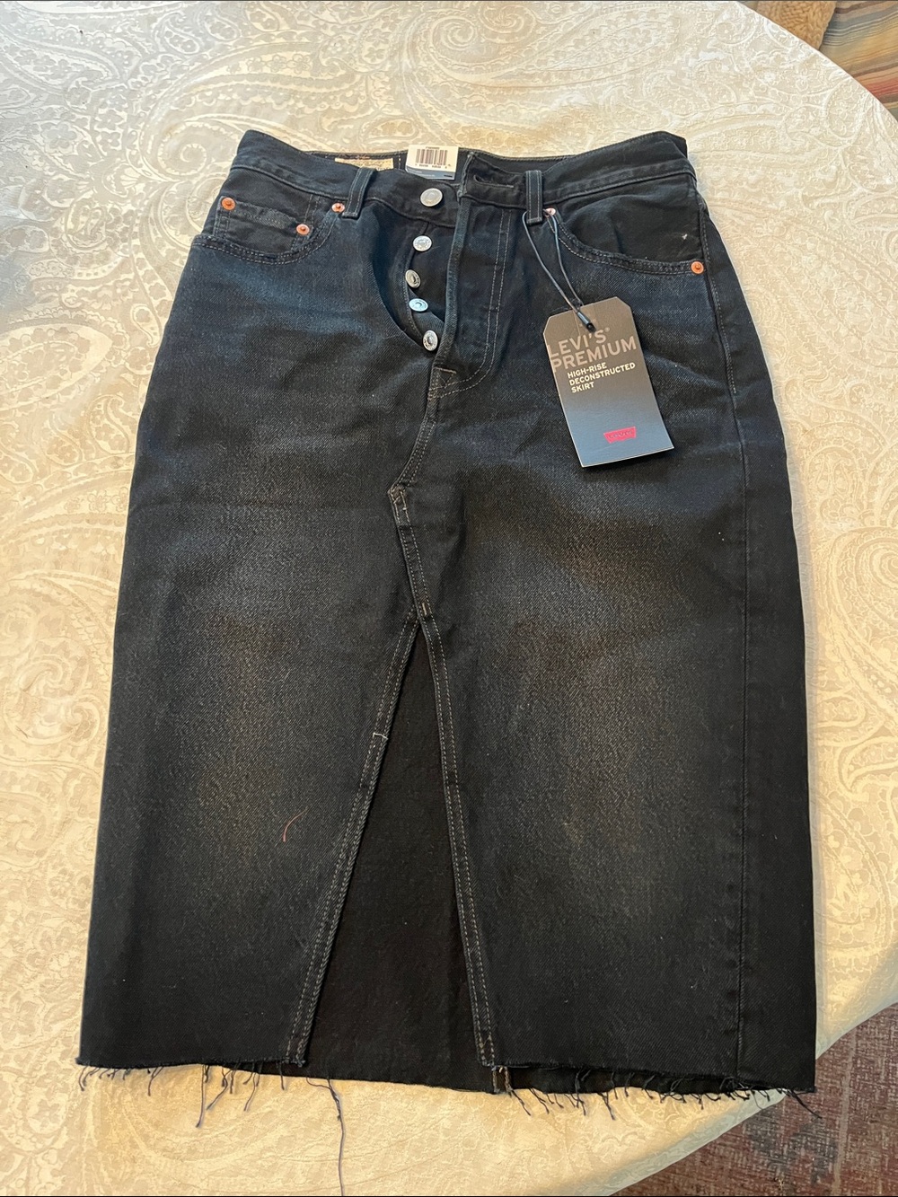 Levi's Denim High-Rise Button-Front Deconstructed Skirt NWT. Beautiful!